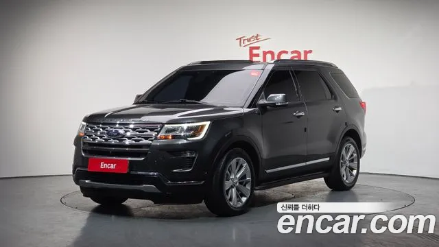 Ford Explorer 2.3 Limited 4WD 5