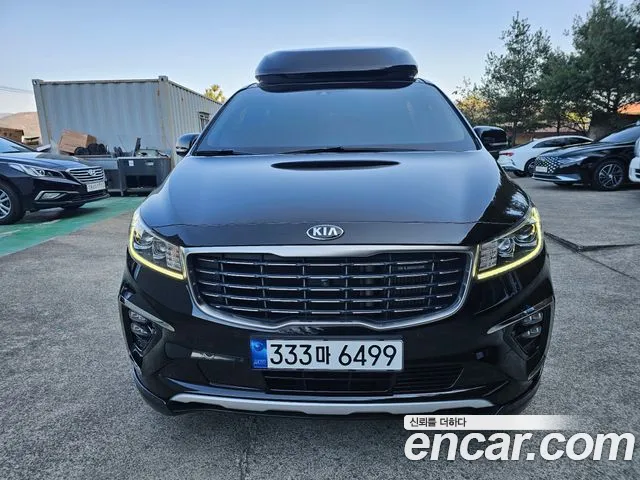 Kia The New Carnival 9 Noblesse