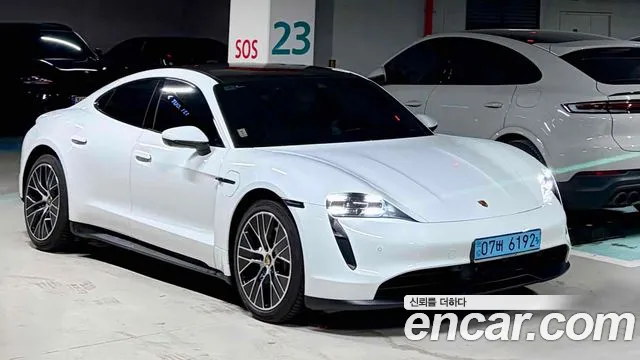 Porsche Taycan
