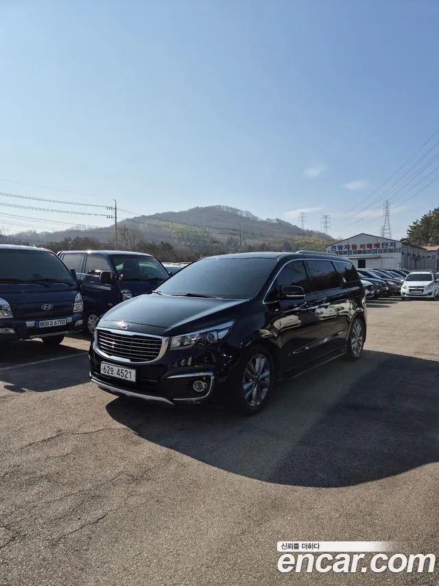 Kia All New Carnival 9 Prestige