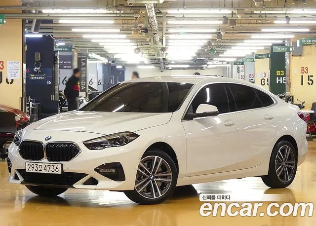 BMW 2 (F44) 220i