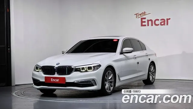 BMW 5 (G30) 520i
