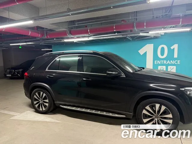 Mercedes-Benz GLE- W167 GLE300d 4MATIC