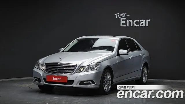 Mercedes-Benz E- W212 E300