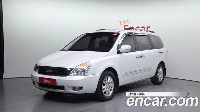 Kia Carnival R Carnival GLX Premium