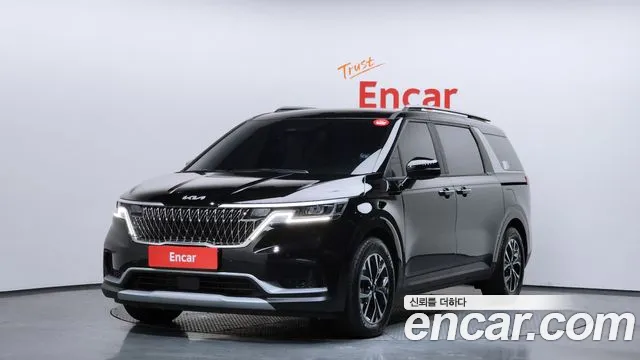 Kia Carnival 4 Gasoline 9 Prestige