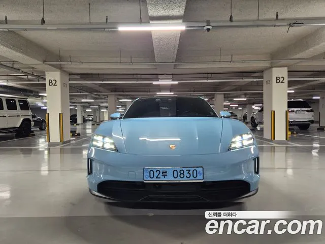 Porsche Taycan