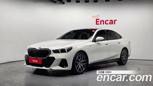 BMW 5 (G60) 520i
