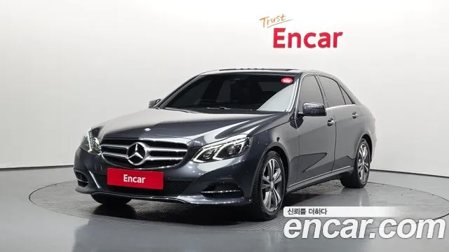 Mercedes-Benz E- W212 E220