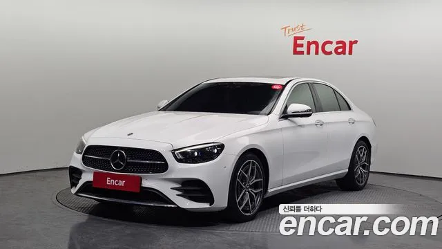Mercedes-Benz E- W213 E220d 4MATIC AMG Line