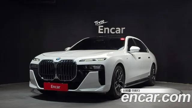 BMW 7 (G70) 740i xDrive M