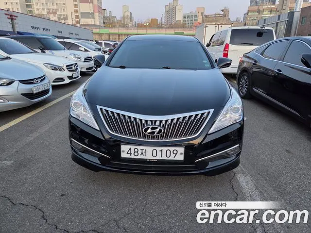 Hyundai Grandeur HG HG240