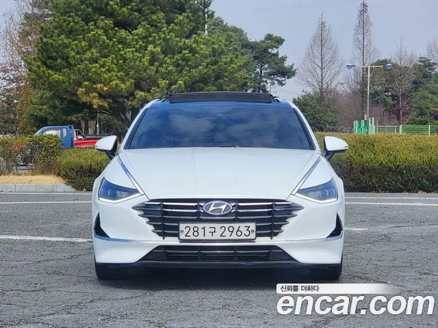 Hyundai Sonata (DN8) 2.0 Premium