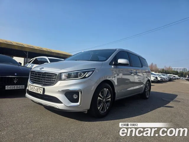 Kia The New Carnival 9
