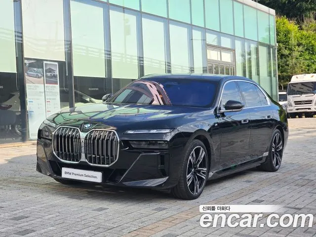 BMW 7 (G70) 750e xDrive M