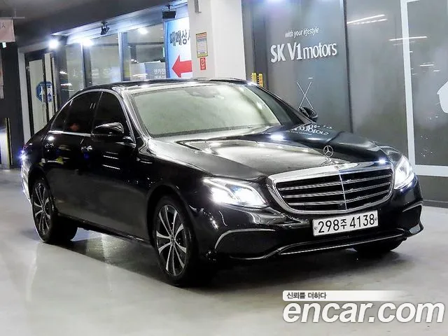Mercedes-Benz E- W213 E300e Exclusive