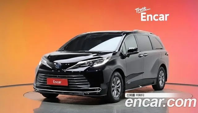 Toyota 4 2.5 Hybrid AWD