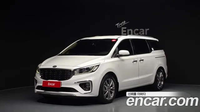 Kia The New Carnival Gasoline 7 VIP