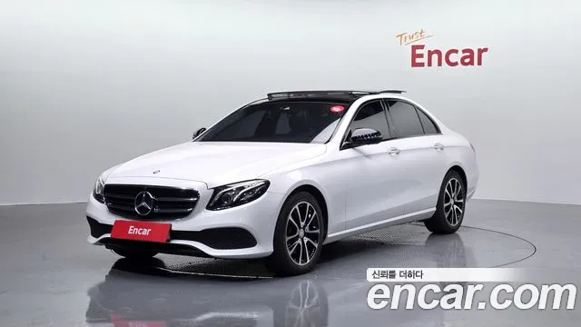 Mercedes-Benz E- W213 E300