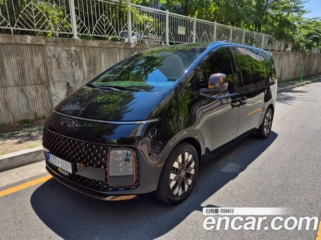 Hyundai Staria 4WD 9 Inspiration