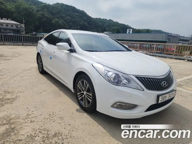 Hyundai Grandeur HG HG240