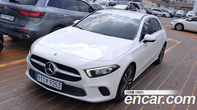 Mercedes-Benz A- W177 A220