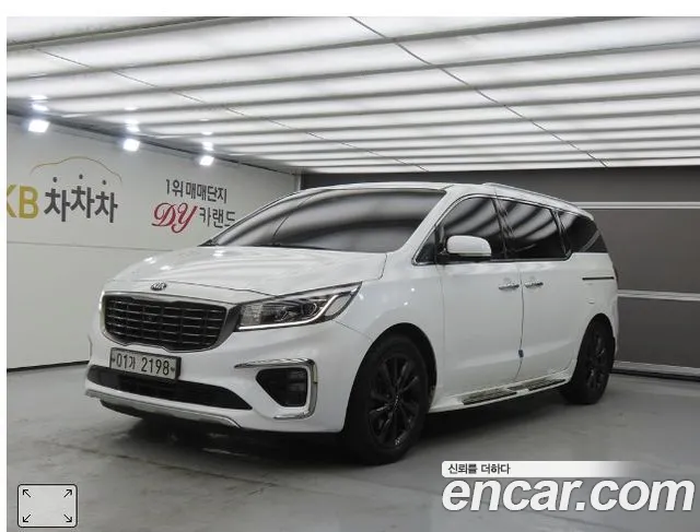 Kia The New Carnival 9 Noblesse