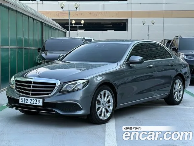 Mercedes-Benz E- W213 E220d Exclusive