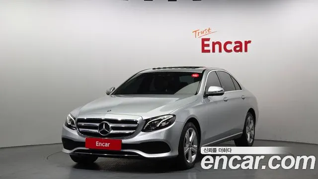 Mercedes-Benz E- W213 E220d 4MATIC