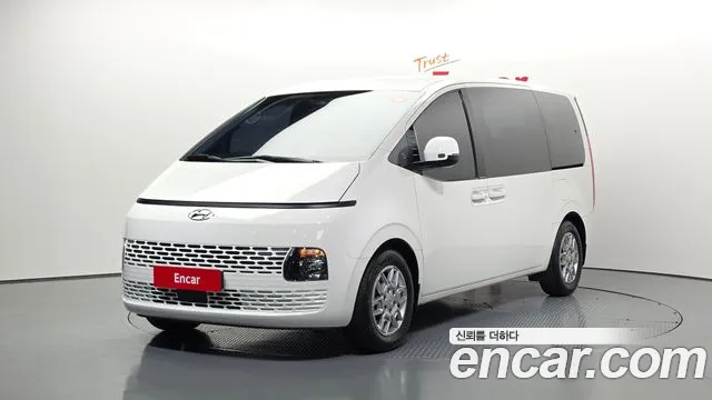 Hyundai Staria 9