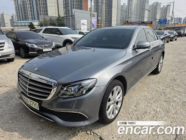 Mercedes-Benz E- W213 E300 4MATIC Exclusive