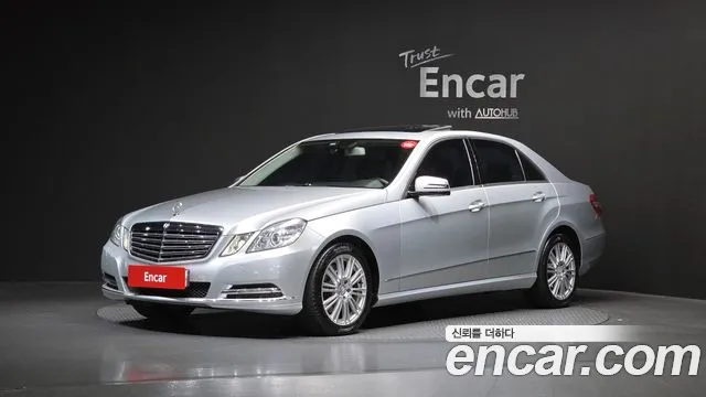 Mercedes-Benz E- W212 E300