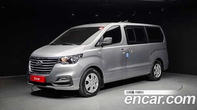 Hyundai The New Grand Starex 12