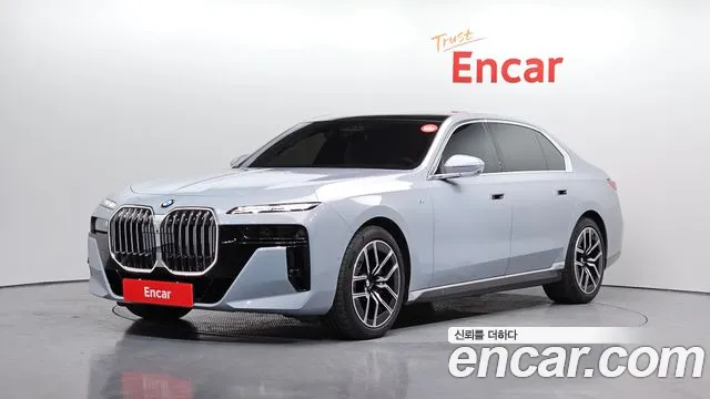 BMW 7 (G70) 740i xDrive M