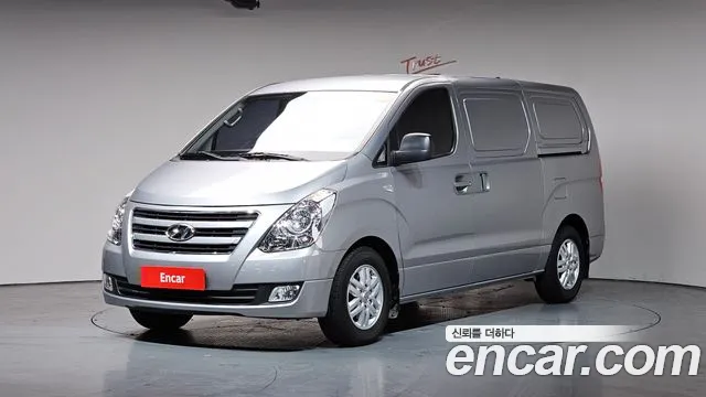 Hyundai Grand Starex 3