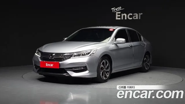 Honda Accord 2.4 9