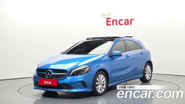 Mercedes-Benz A- W176 A200
