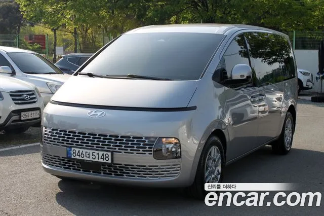 Hyundai Staria 3