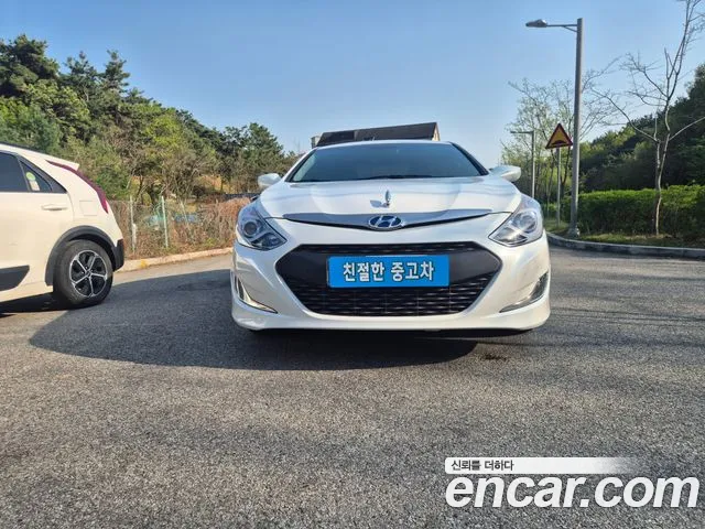 Hyundai Sonata Hybrid 2.0
