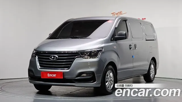 Hyundai The New Grand Starex 3