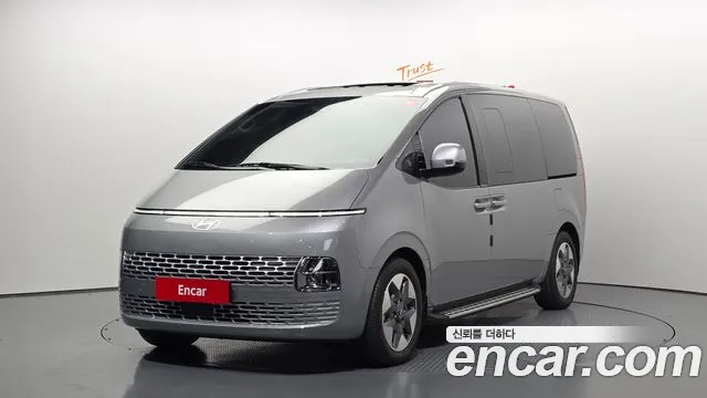 Hyundai Staria 9