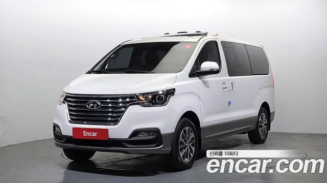 Hyundai The New Grand Starex 4WD 9 Exclusive