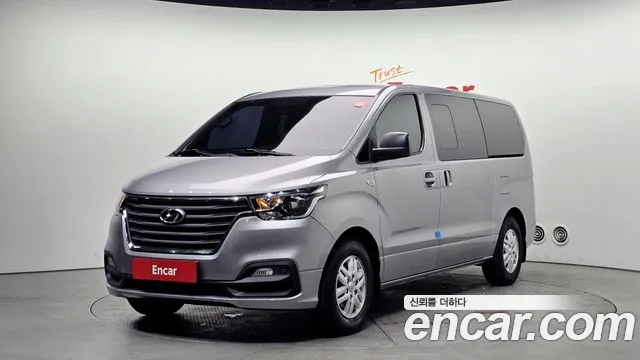 Hyundai The New Grand Starex 5