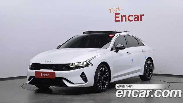 Kia K5 Hybrid 3 Signature