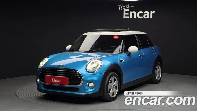 MINI Cooper D 5 Mid 3