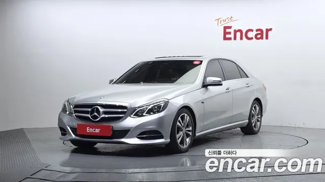 Mercedes-Benz E- W212 E220
