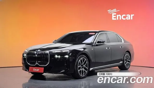 BMW 7 (G70) 740i xDrive M