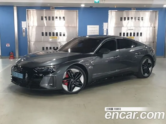 Audi RS e- GT GT RS