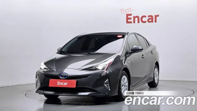 Toyota Prius 4 1.8 E