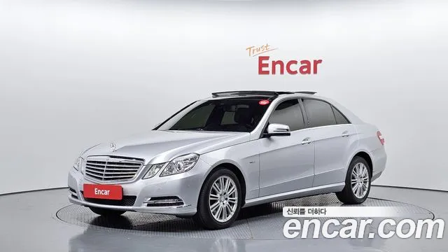 Mercedes-Benz E- W212 E300